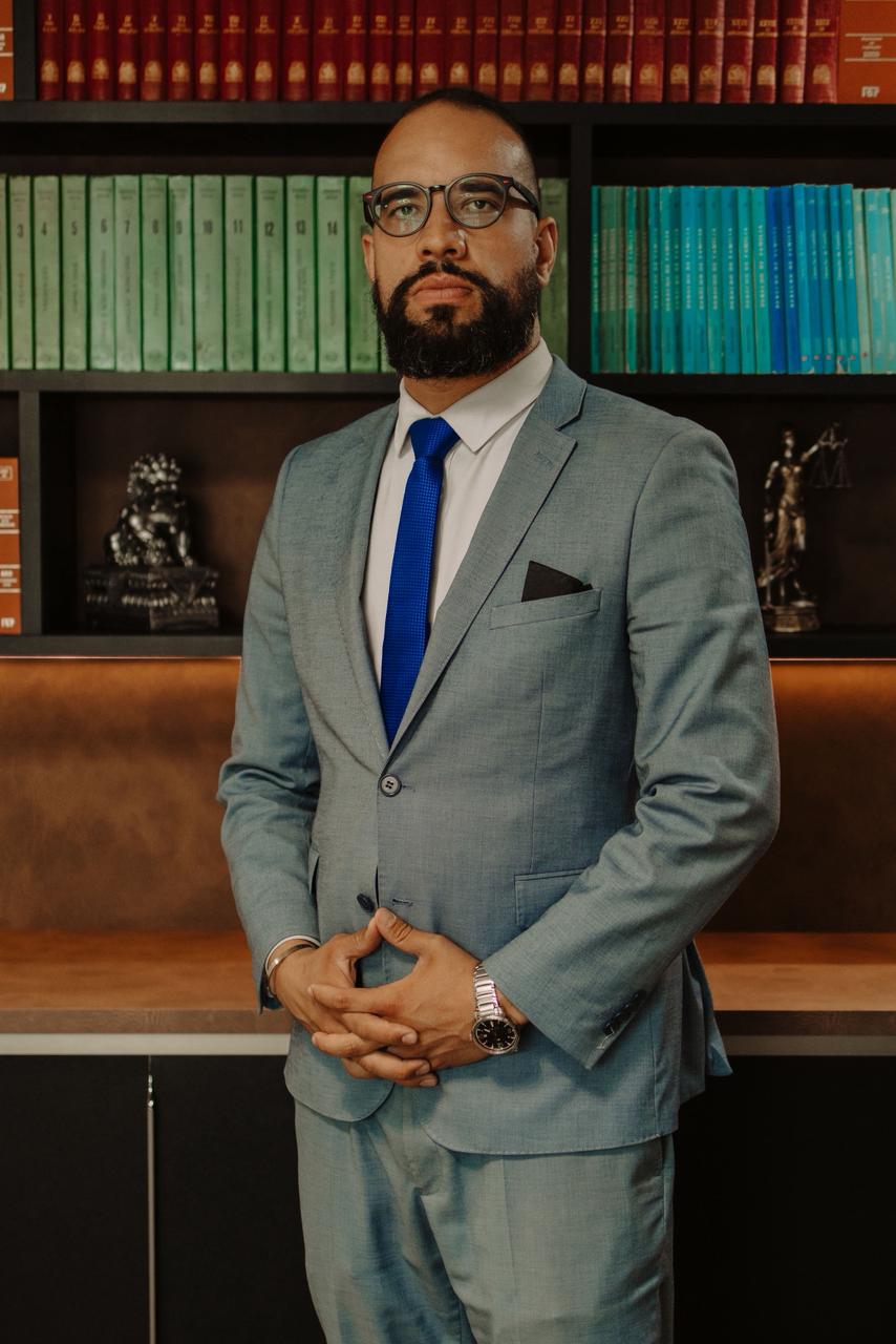 Dr. Thiago Ventura